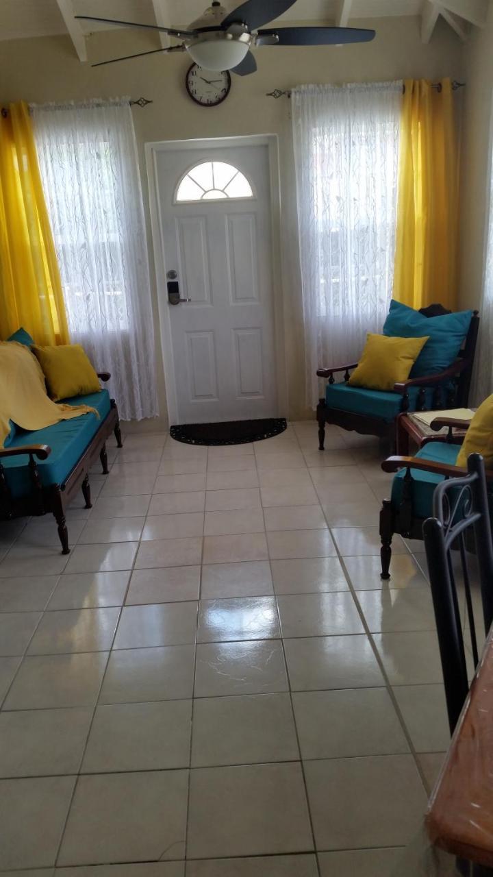 Spacious Colonial Bridgetown Exterior photo